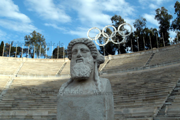 Olympiastadion in Athen - Antik. Ohne Griechenland gäbe es keine olympischen Spiele.