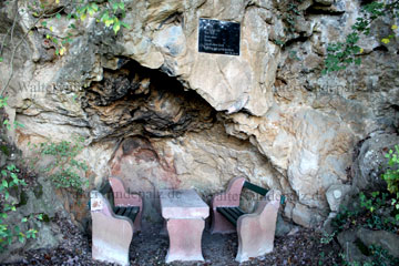 Bismarck-Höhle zwischen Wachenheim an der Weinstraße und Forst am Haardtrand.