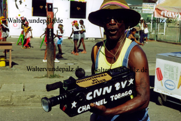 Beim Karneval auf der Insel Tobago, die zu den Antillen im Karibischen Meer zählt.