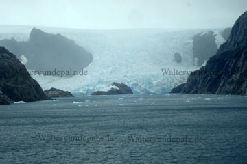 Gletscher bei einer Kreuzfahrt im Nordmeer.