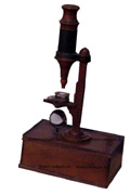 Antikes Mikroskop.