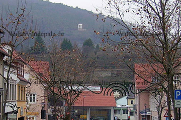Schäferwarte über Bad Dürkheim an der Weinstraße in der Pfalz