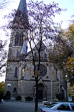 St. Dreifaltigkeit-Kirche im Hemshof in Ludwigshafen am Rhein
